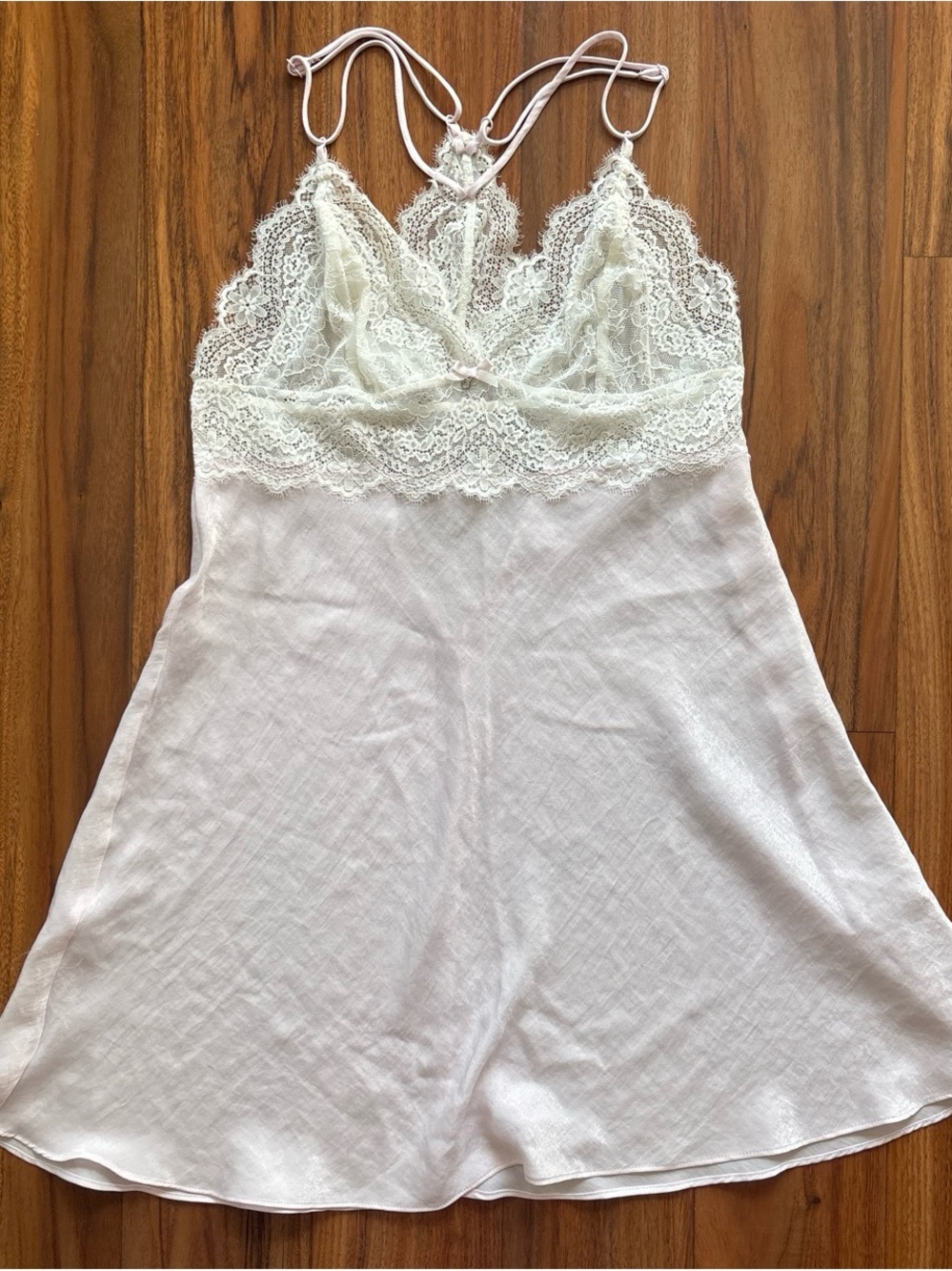 Linea Donatella Pink Lace Full Slip Adjustable Straps Bow Women’s Size M